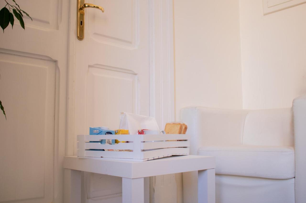 Apollo Suites Lecce Eksteriør bilde